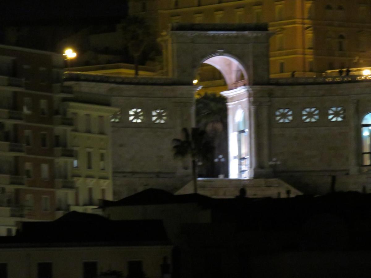 Luna Rossa Rooms Cagliari Luaran gambar