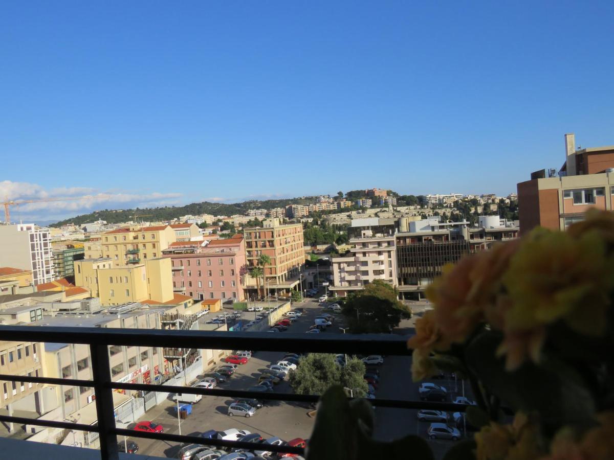 Luna Rossa Rooms Cagliari Luaran gambar