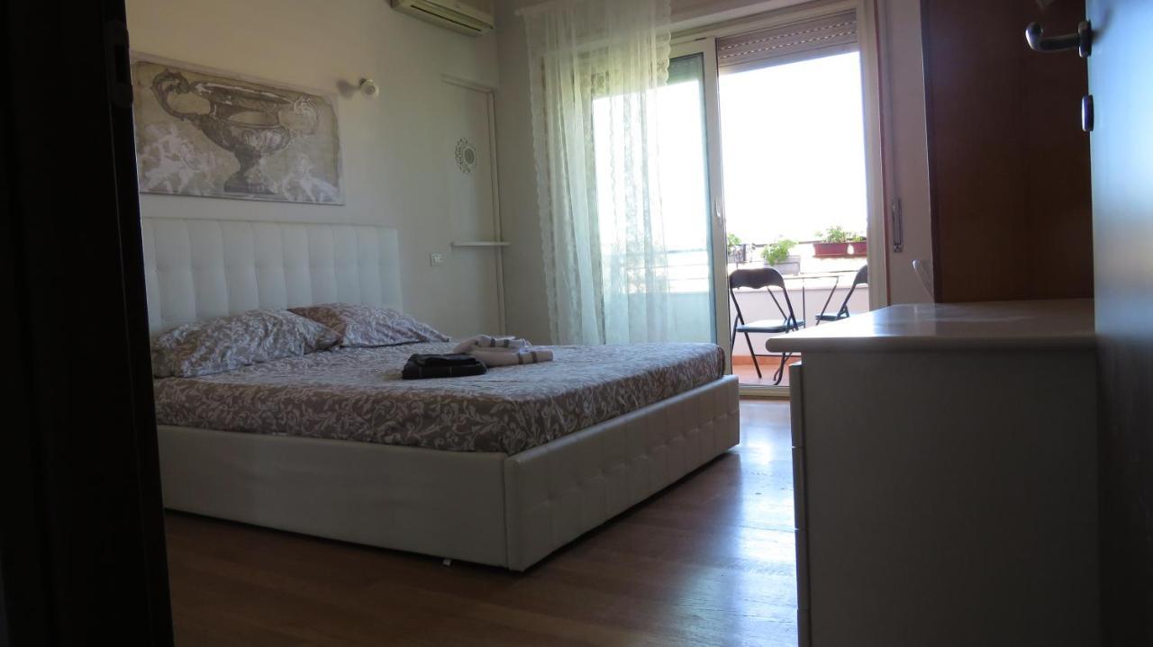 Luna Rossa Rooms Cagliari Luaran gambar