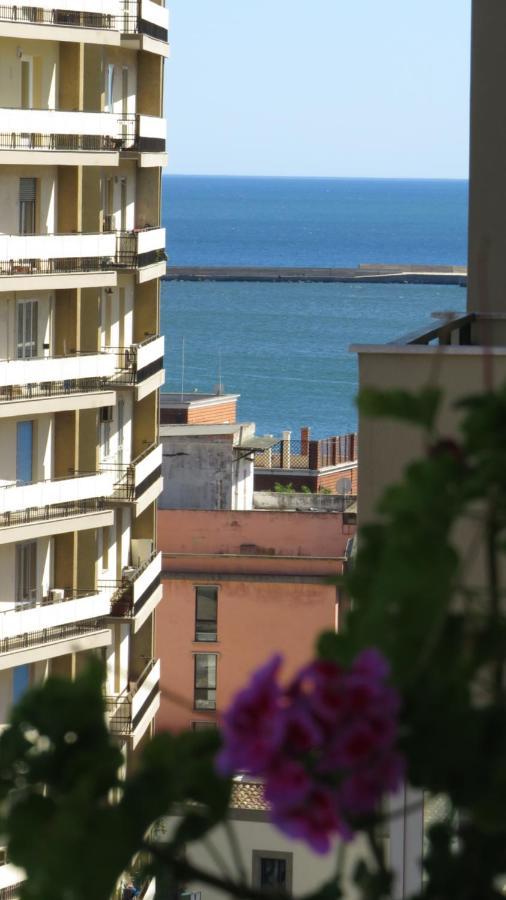 Luna Rossa Rooms Cagliari Luaran gambar