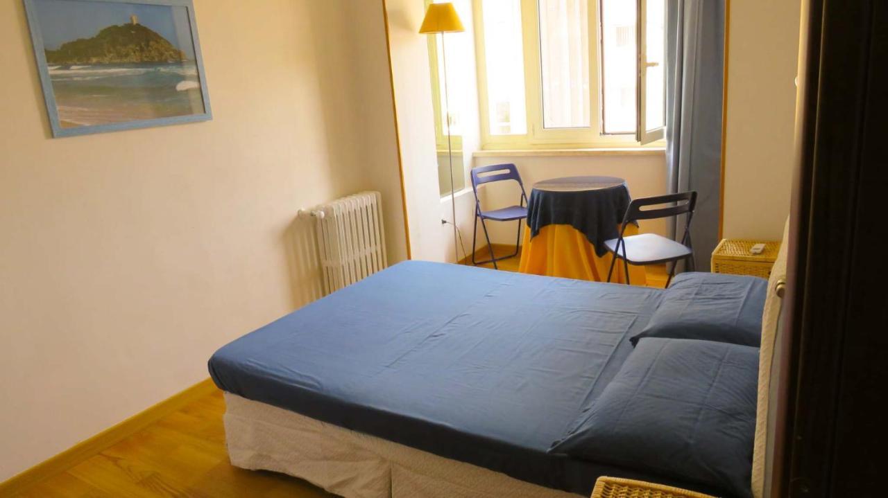 Luna Rossa Rooms Cagliari Luaran gambar