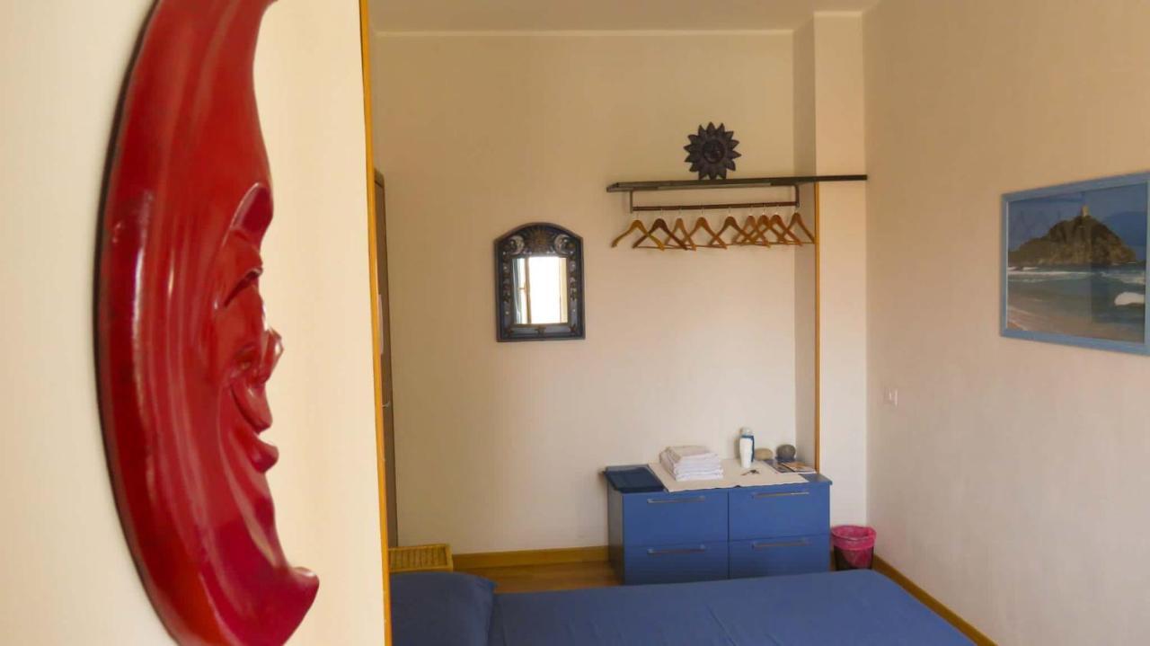 Luna Rossa Rooms Cagliari Luaran gambar